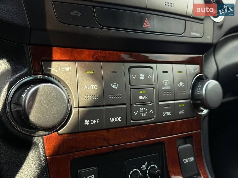 Внедорожник / Кроссовер Toyota Highlander 2012 в Киеве