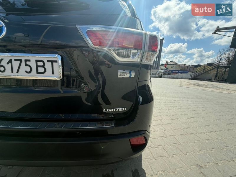 Позашляховик / Кросовер Toyota Highlander 2016 в Тернополі