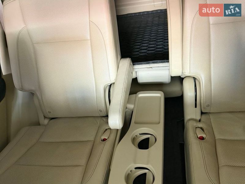 Позашляховик / Кросовер Toyota Highlander 2016 в Тернополі