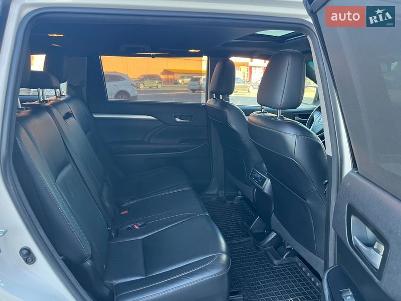 Позашляховик / Кросовер Toyota Highlander 2014 в Києві фото 15 Позашляховик / Кросовер Toyota Highlander 2014 в Києві