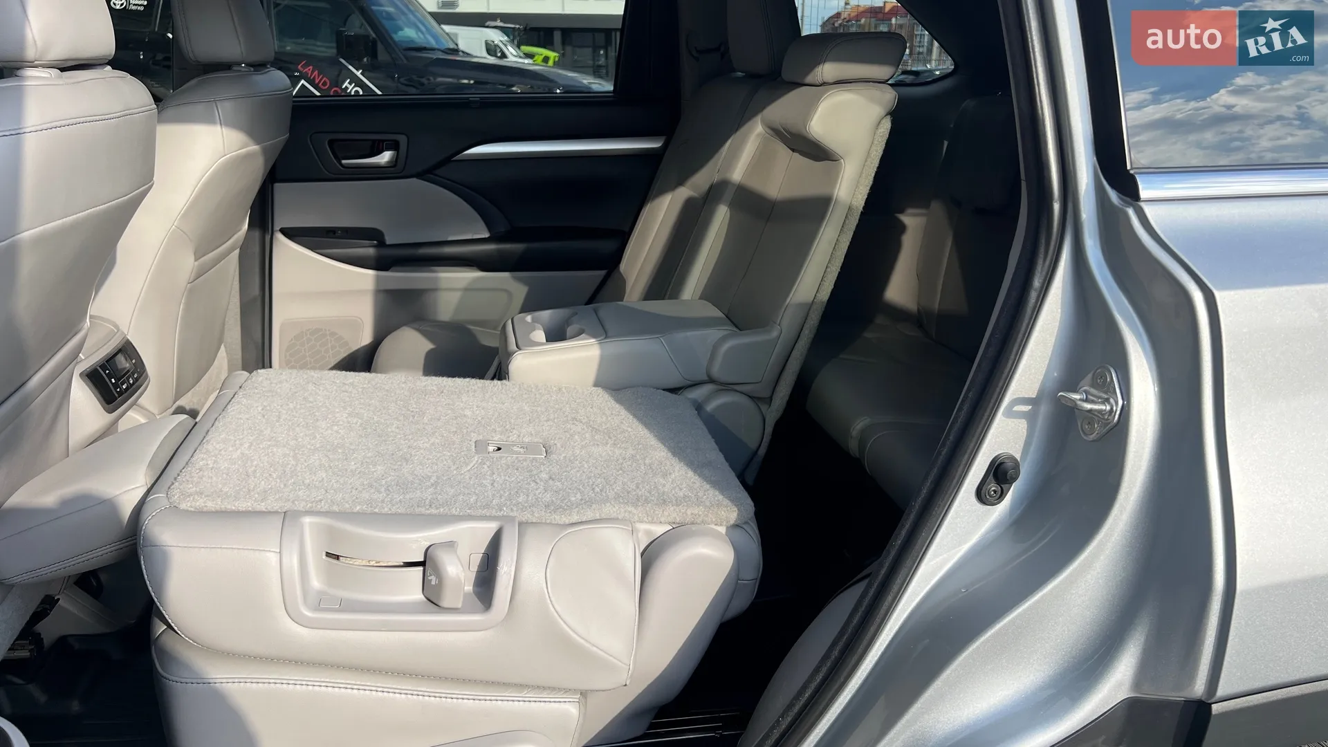 2018 Toyota Highlander - мініатюра 20
