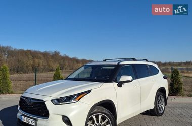 Внедорожник / Кроссовер Toyota Highlander 2021 в Виннице