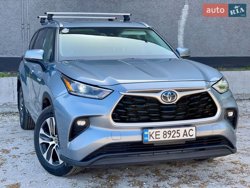 Toyota Highlander 2021