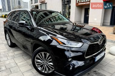 Внедорожник / Кроссовер Toyota Highlander 2022 в Киеве