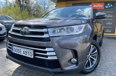 Позашляховик / Кросовер Toyota Highlander 2018 в Львові