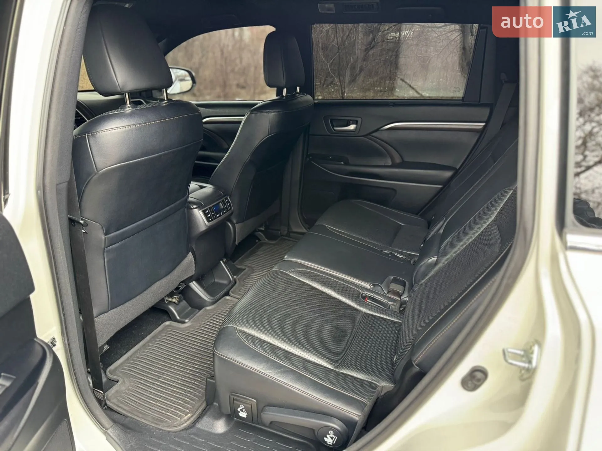 2016 Toyota Highlander - мініатюра 19