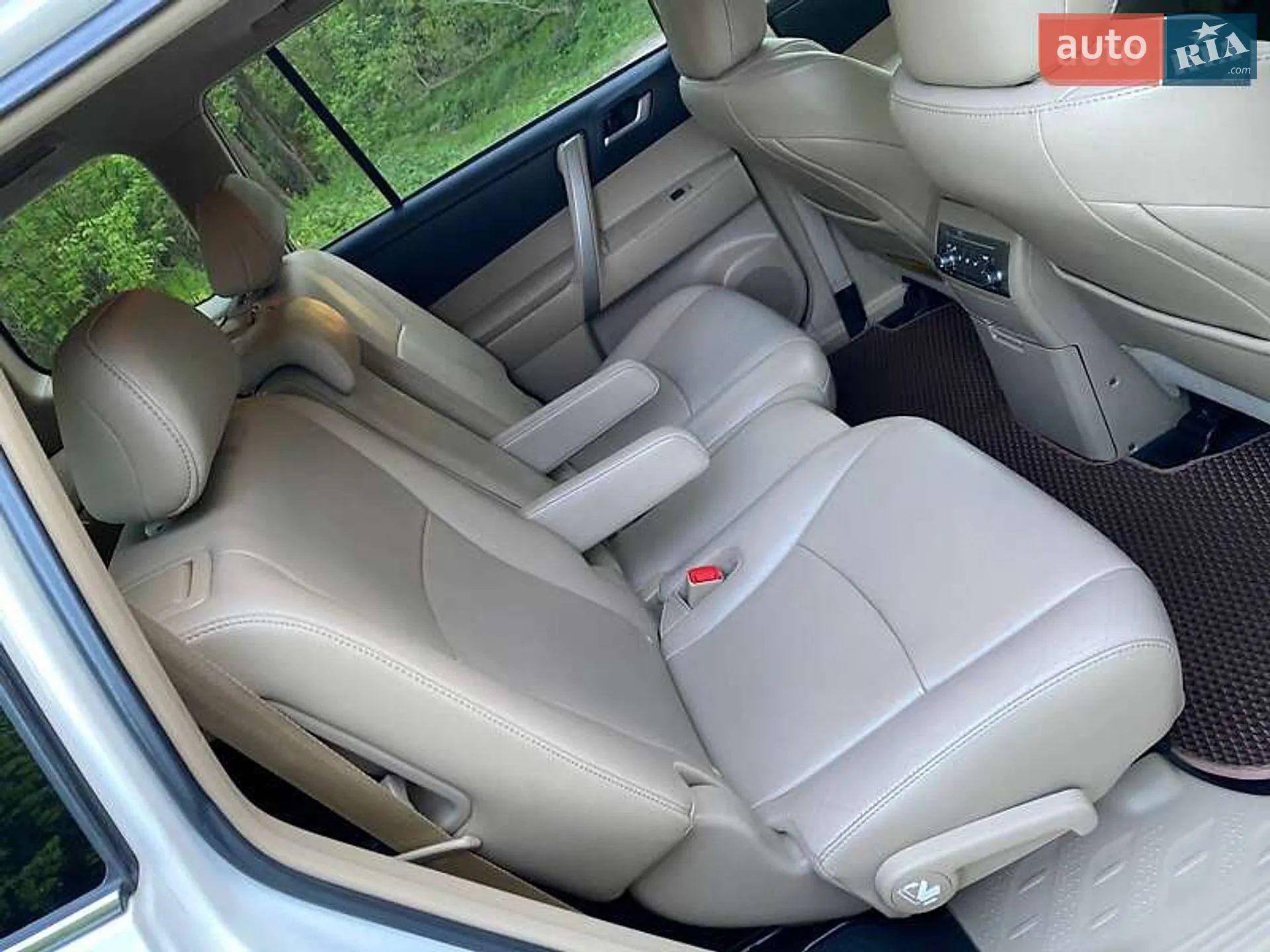 2013 Toyota Highlander - мініатюра 19
