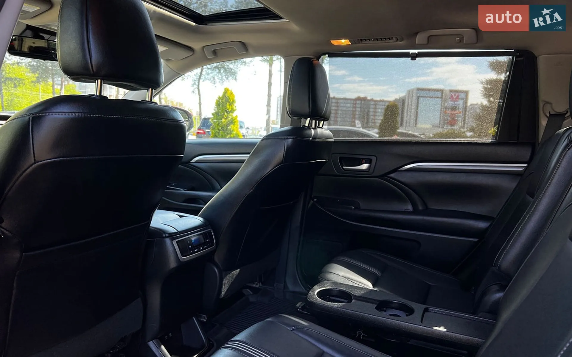 2017 Toyota Highlander - мініатюра 25