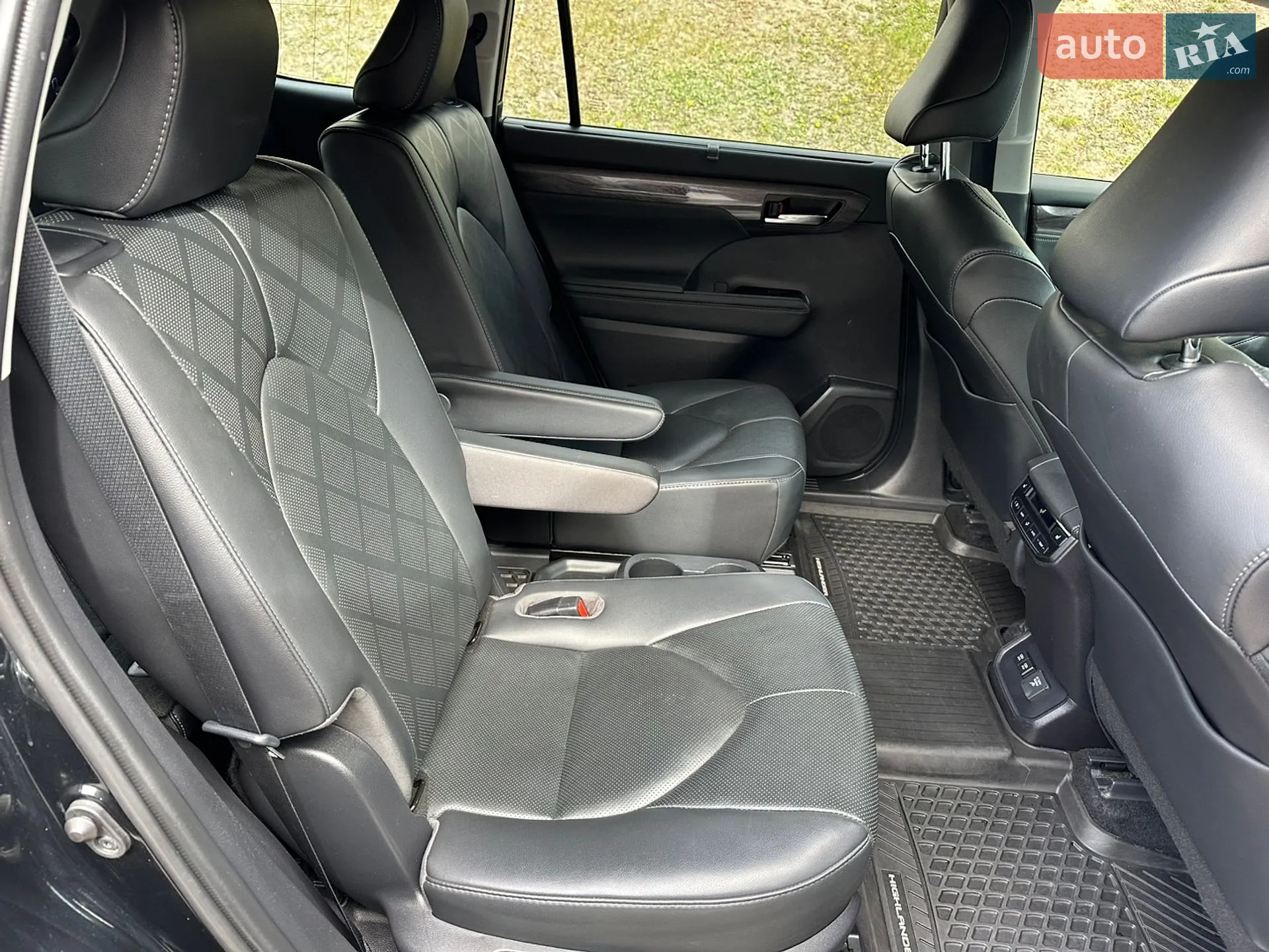 2020 Toyota Highlander - мініатюра 28
