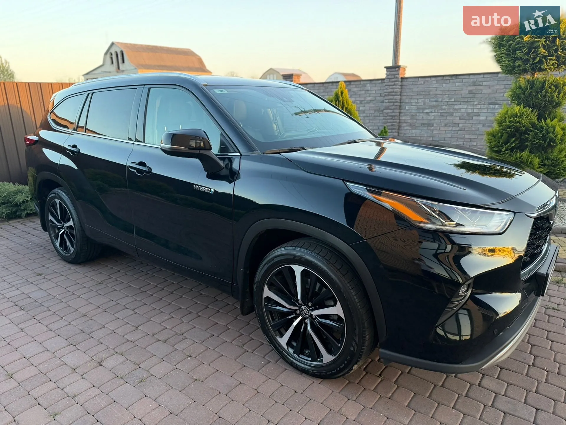 2021 Toyota Highlander - мініатюра 2