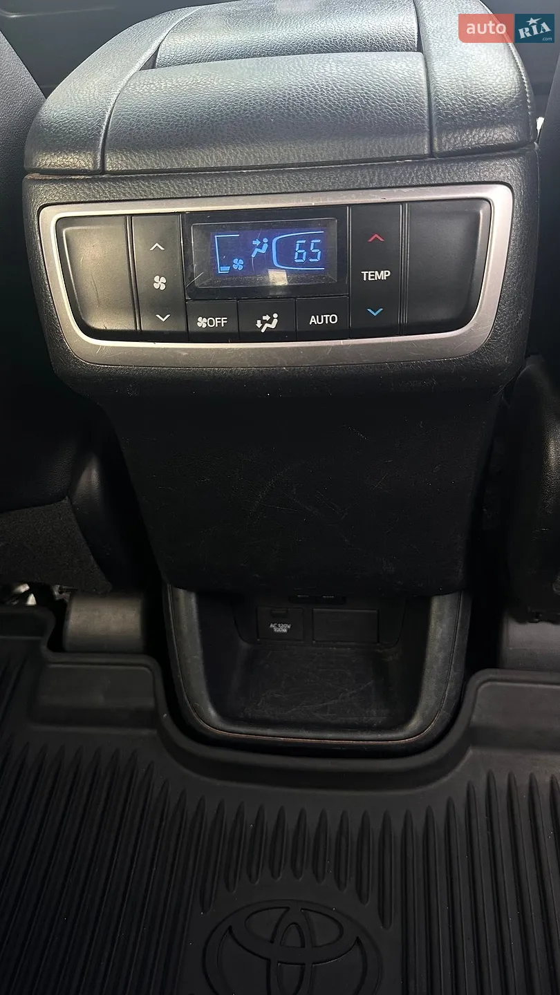2019 Toyota Highlander - мініатюра 17