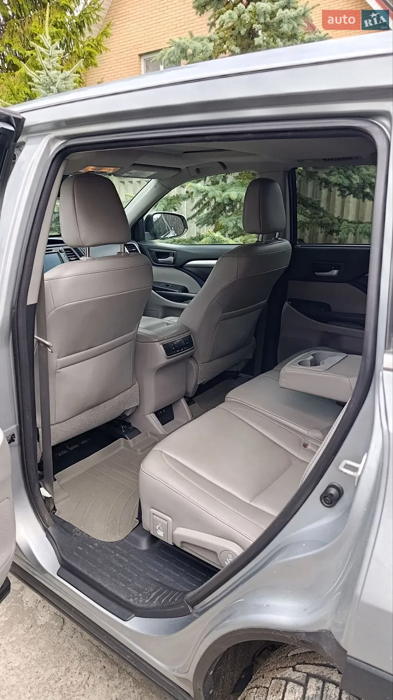 2017 Toyota Highlander - мініатюра 5