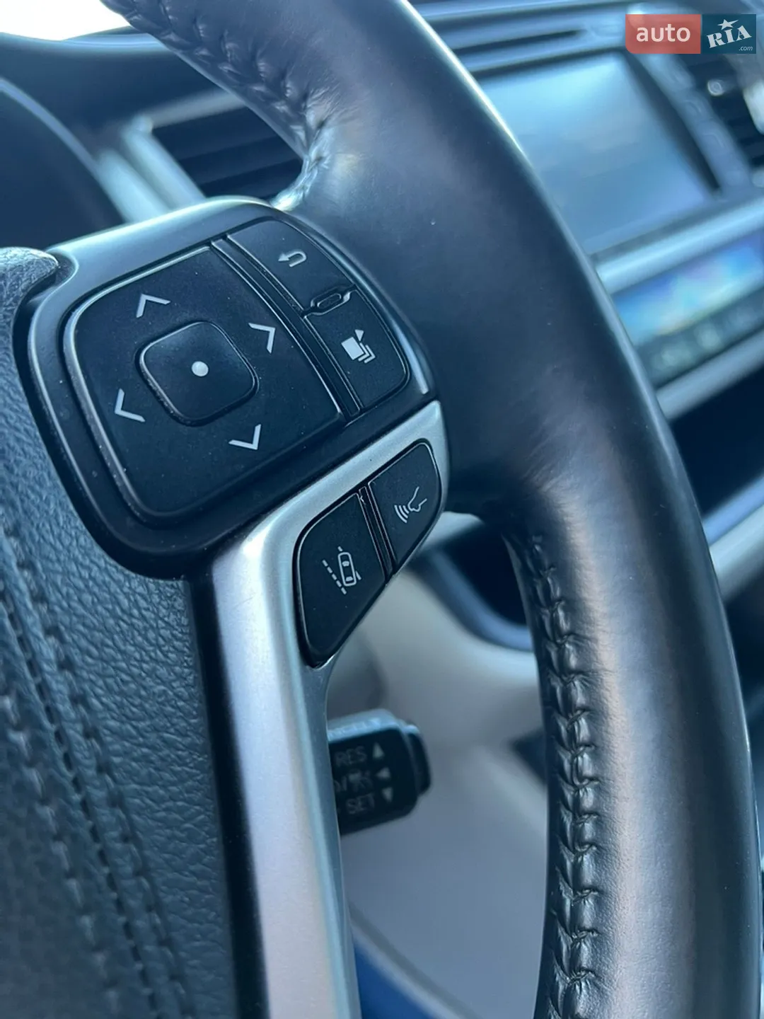 2017 Toyota Highlander - мініатюра 25