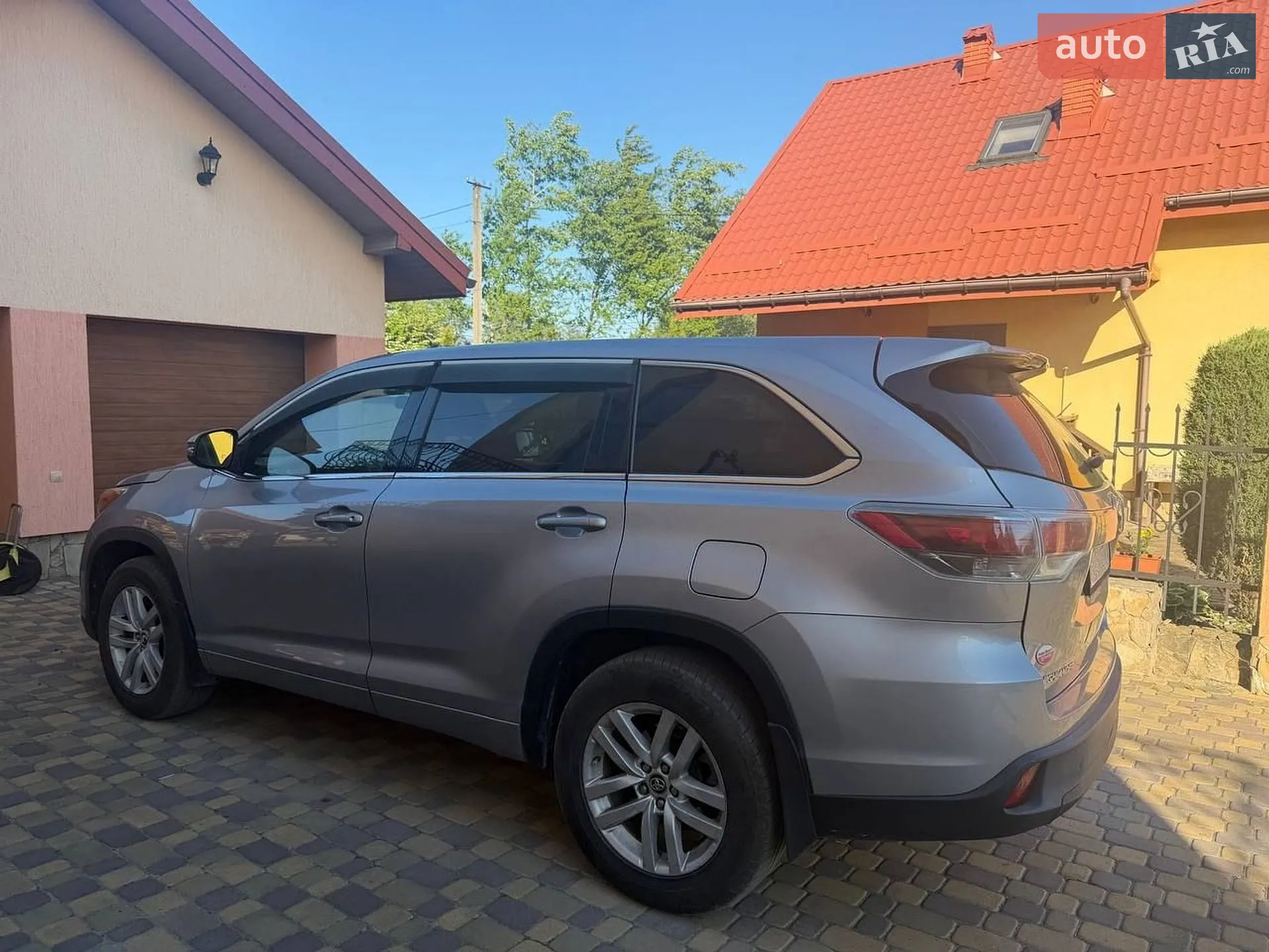 2016 Toyota Highlander - мініатюра 2