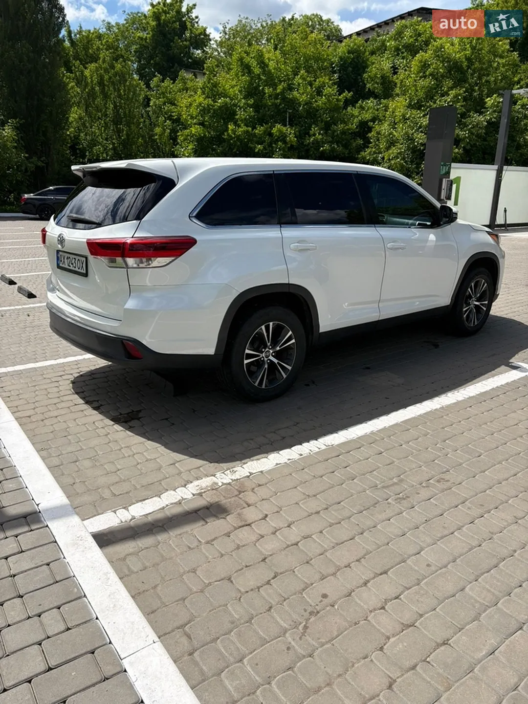 2019 Toyota Highlander - мініатюра 3