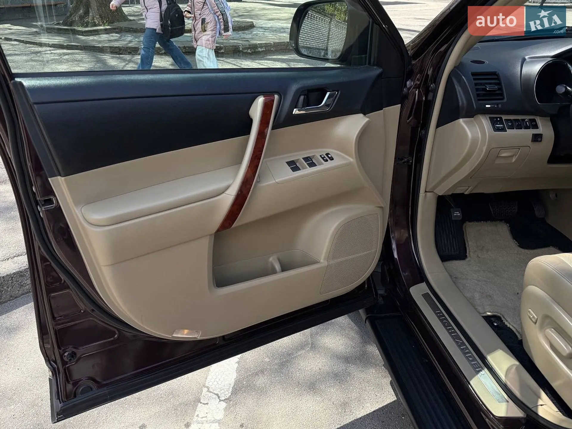 2011 Toyota Highlander - мініатюра 11