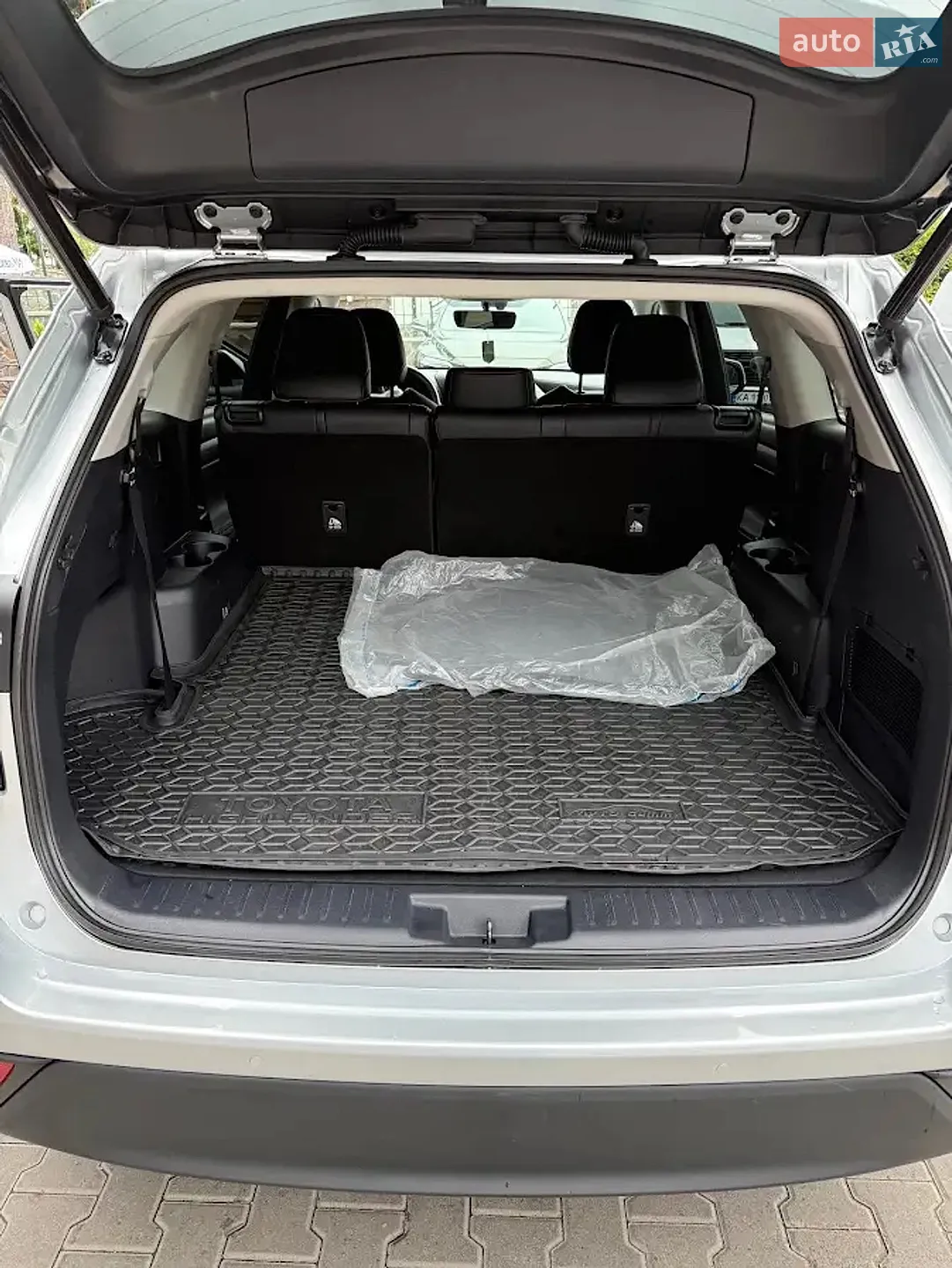 2020 Toyota Highlander - мініатюра 12