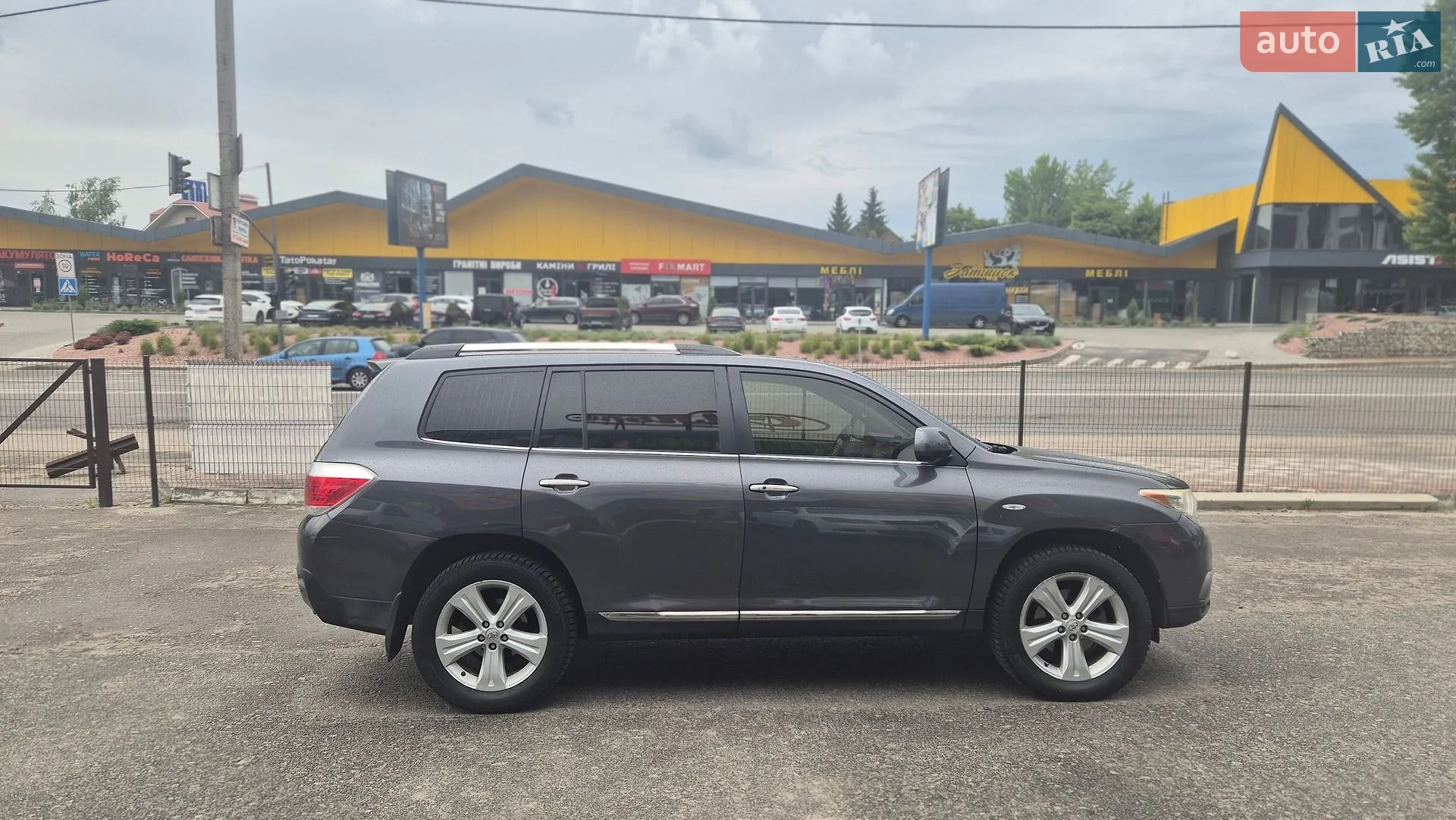 2011 Toyota Highlander - мініатюра 2
