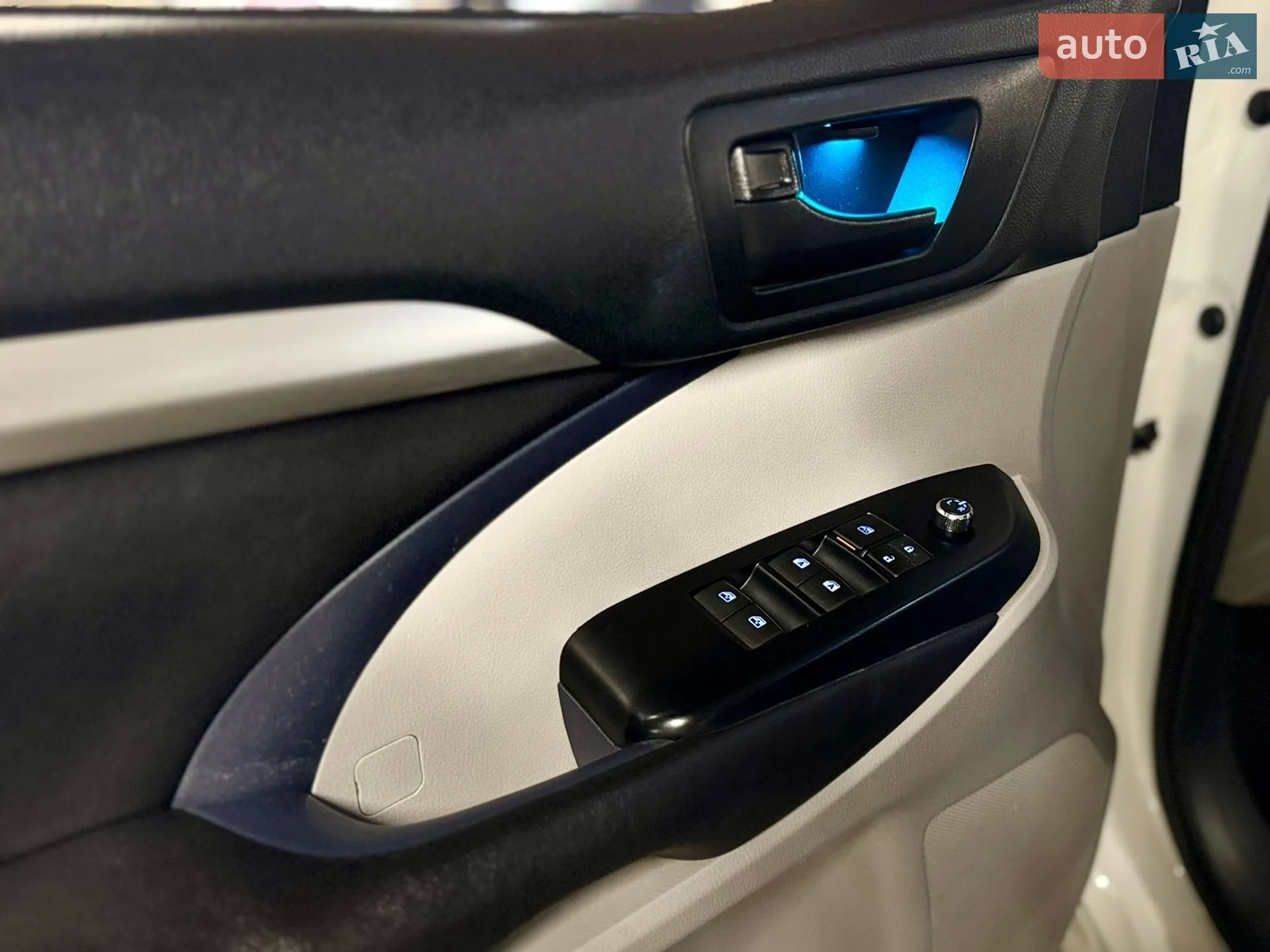 2016 Toyota Highlander - мініатюра 14