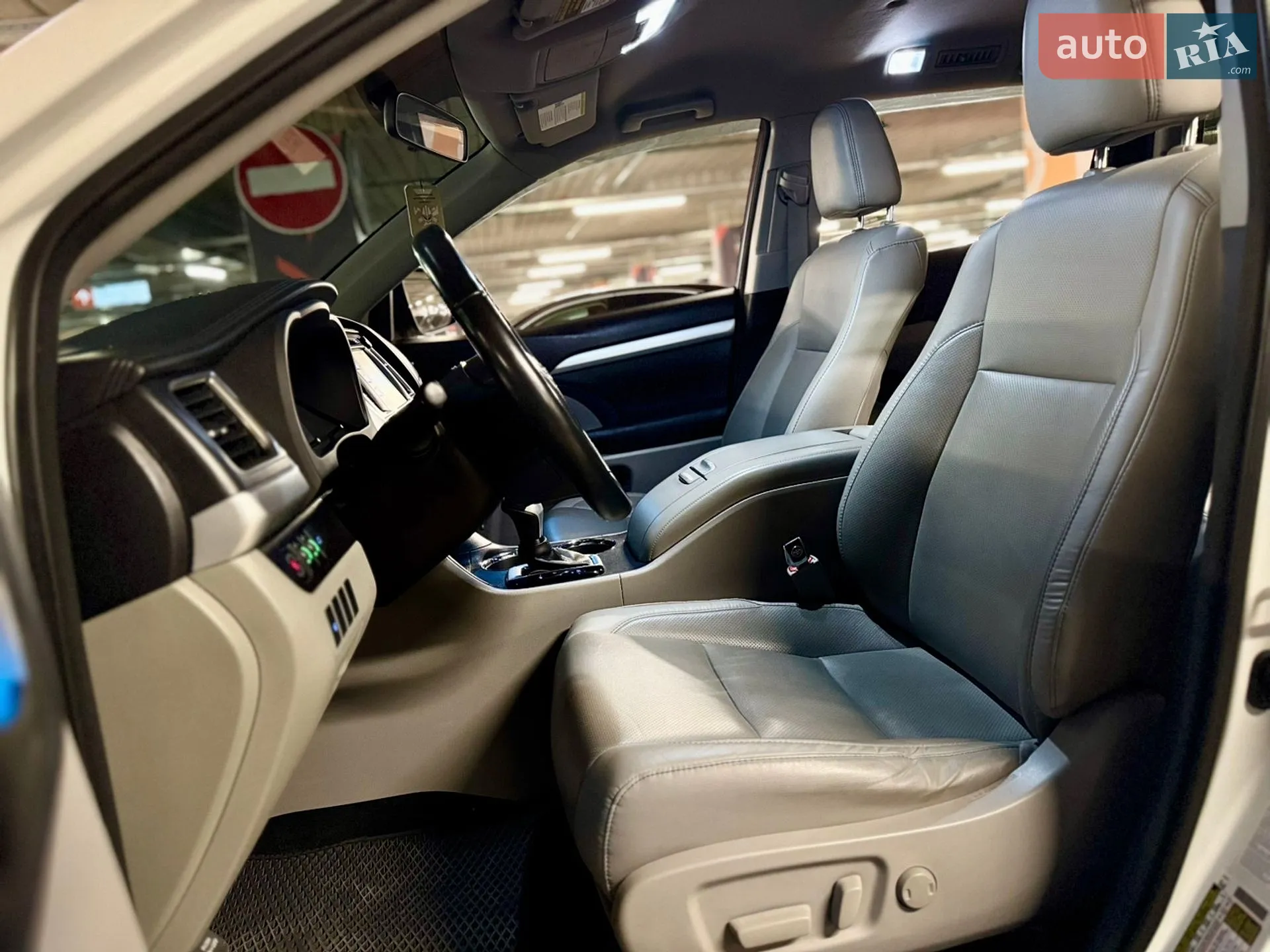 2016 Toyota Highlander - мініатюра 15
