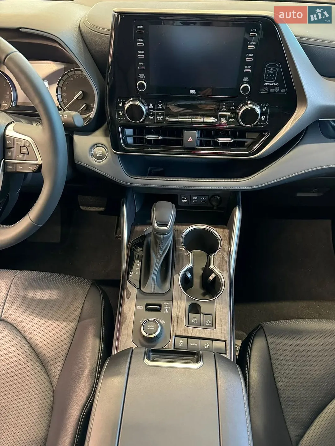 2022 Toyota Highlander - мініатюра 2
