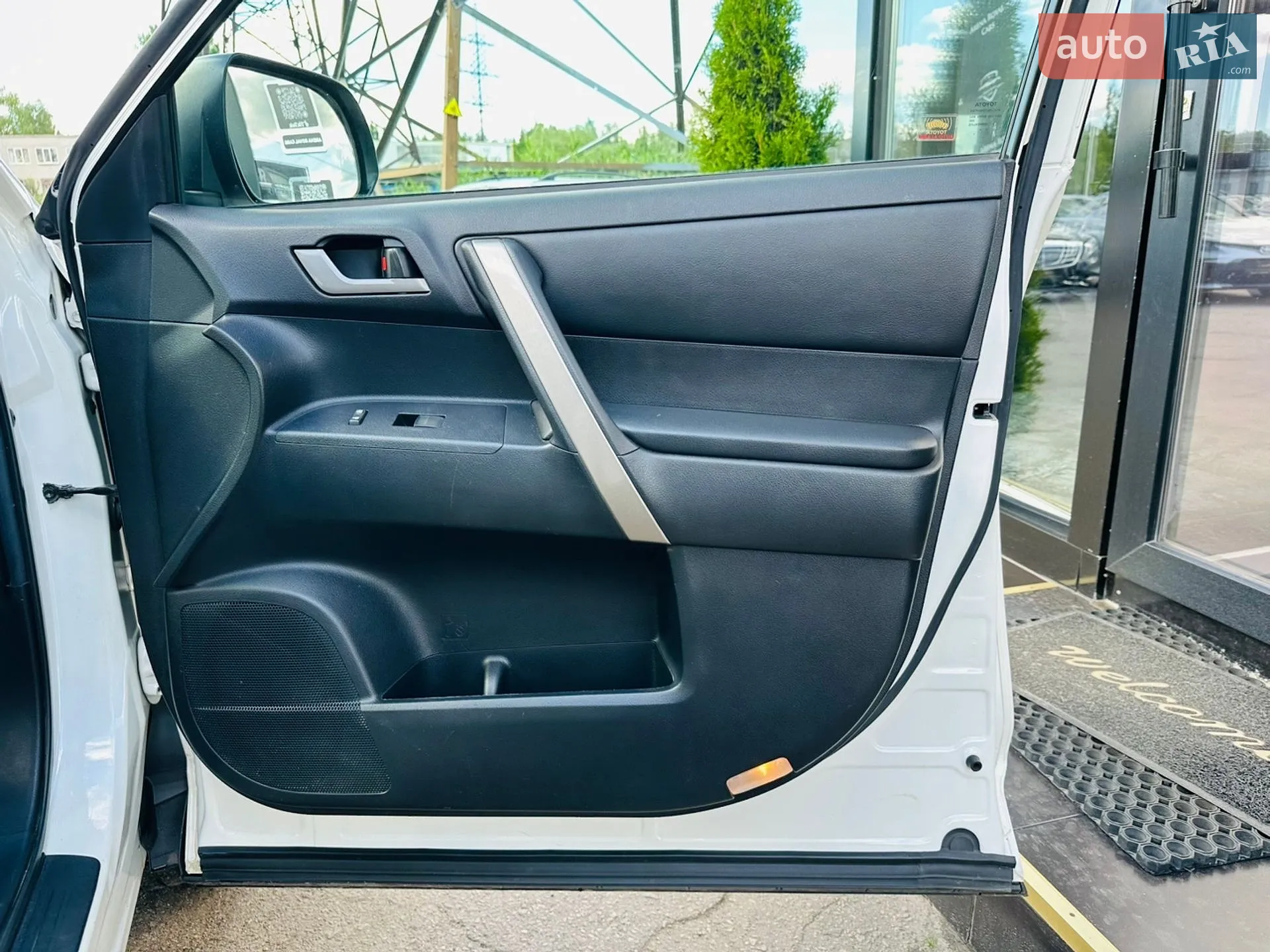2013 Toyota Highlander - мініатюра 28