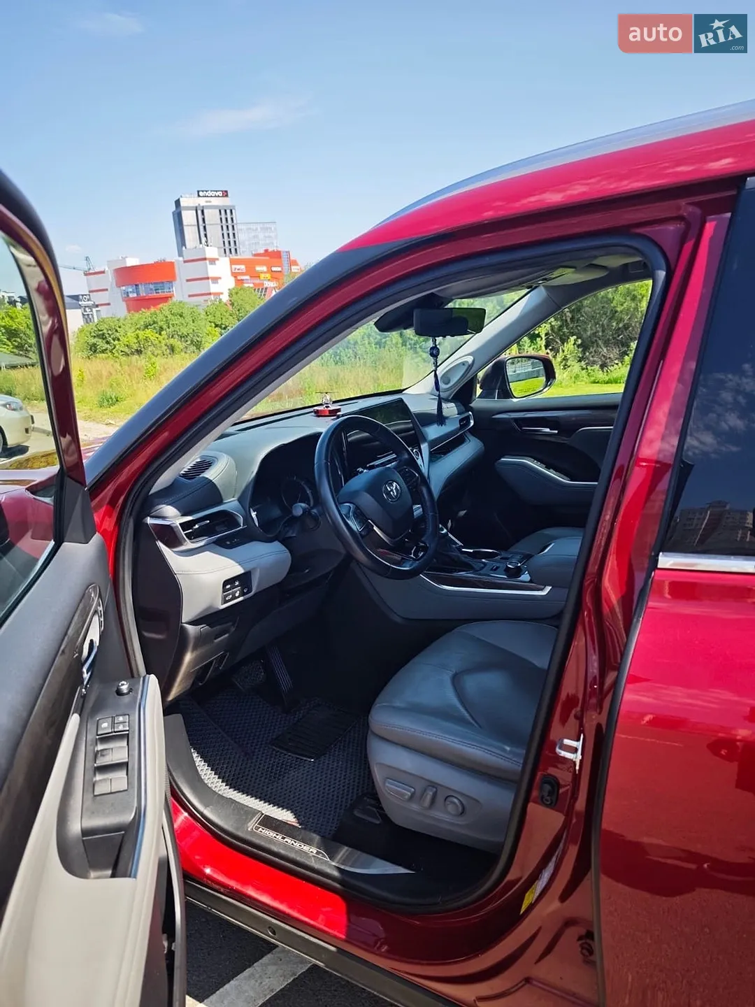 Toyota Highlander 2020 VIN 5TDFZRBH7MS069925 фото оголошення 3 з 5