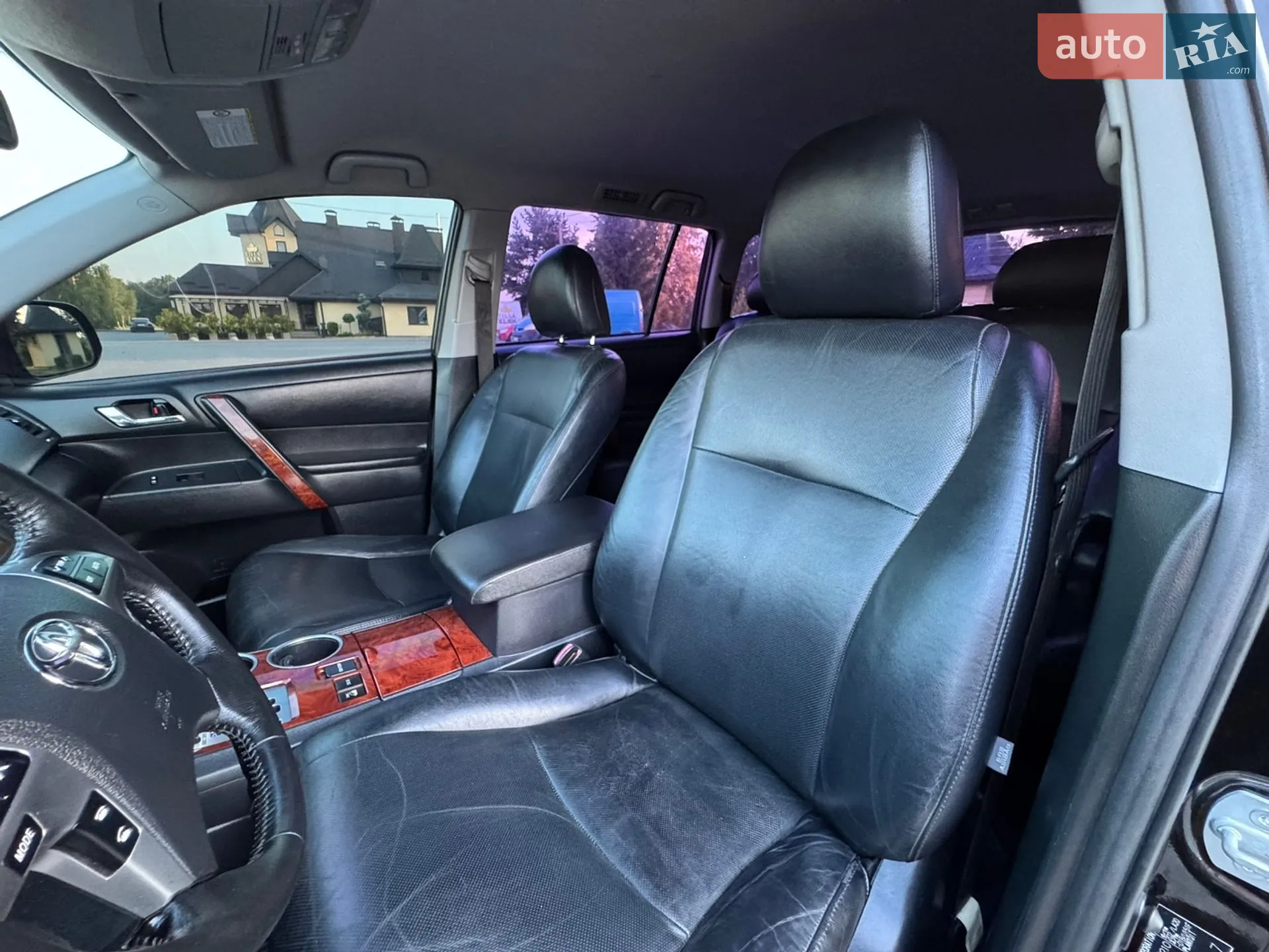 2010 Toyota Highlander - мініатюра 29