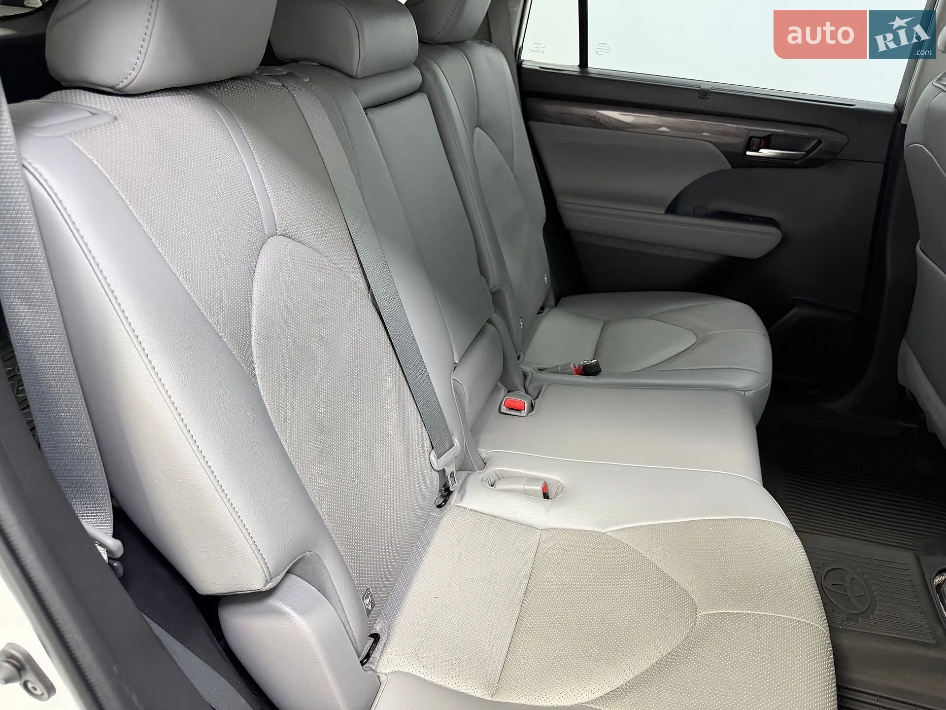 2022 Toyota Highlander - мініатюра 30