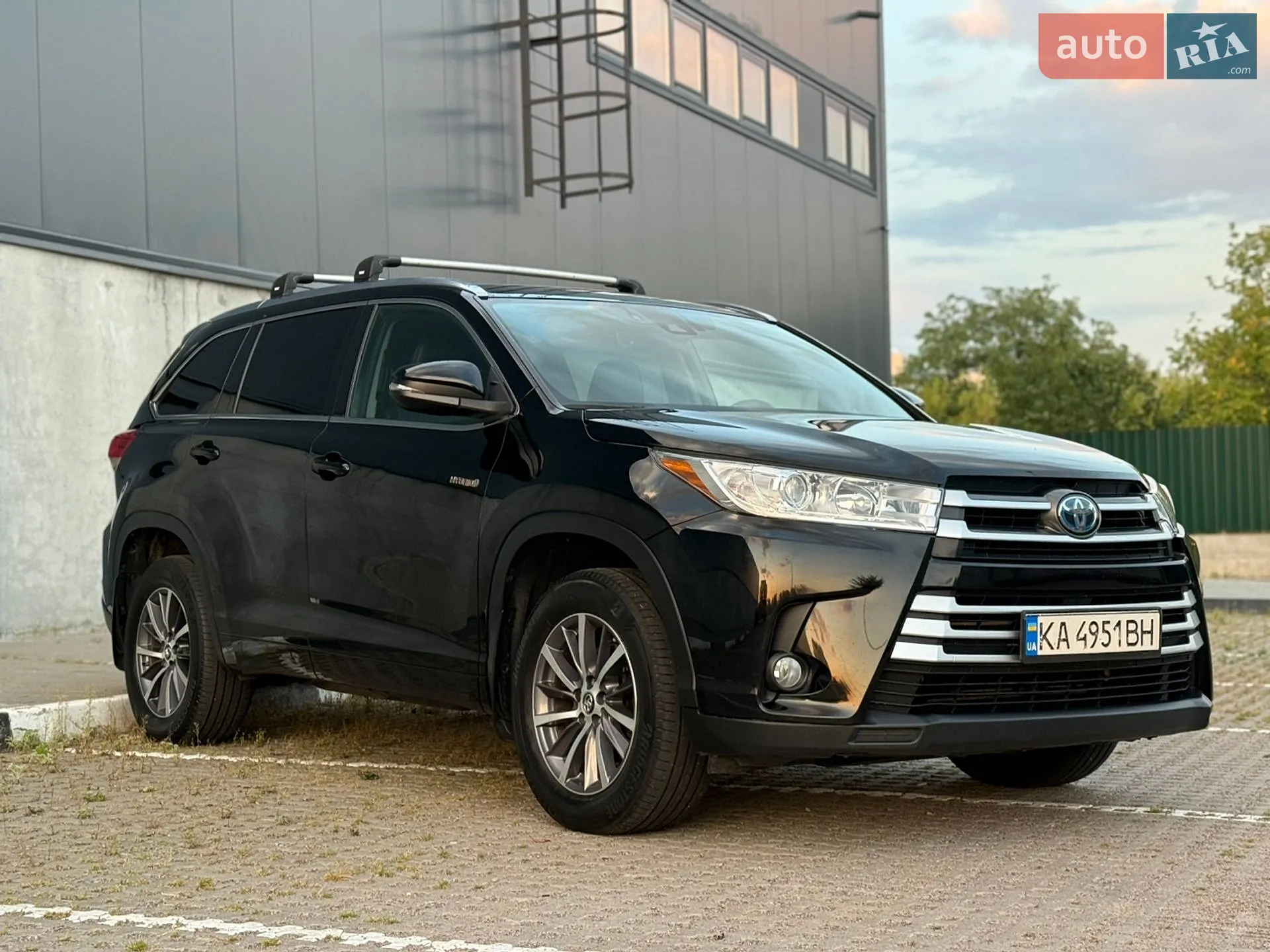2017 Toyota Highlander - фото 1