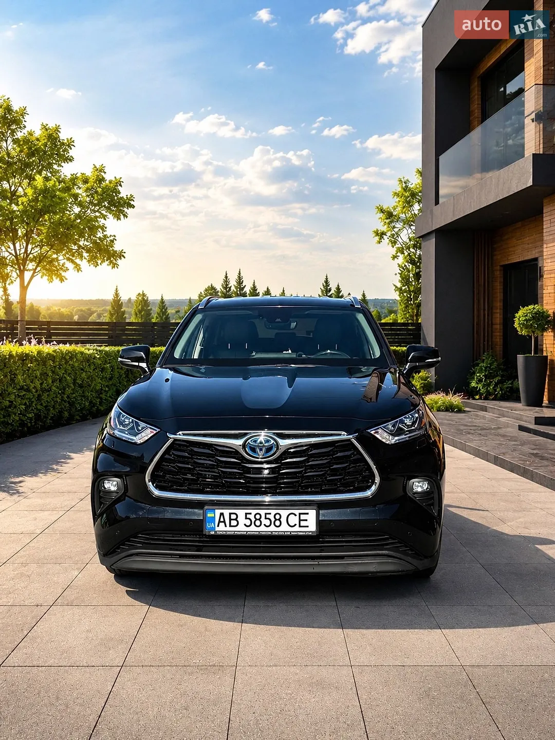 2021 Toyota Highlander - фото 1