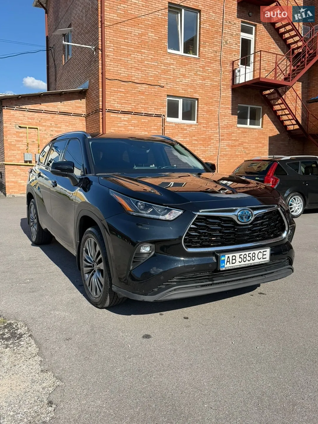 2021 Toyota Highlander - мініатюра 2