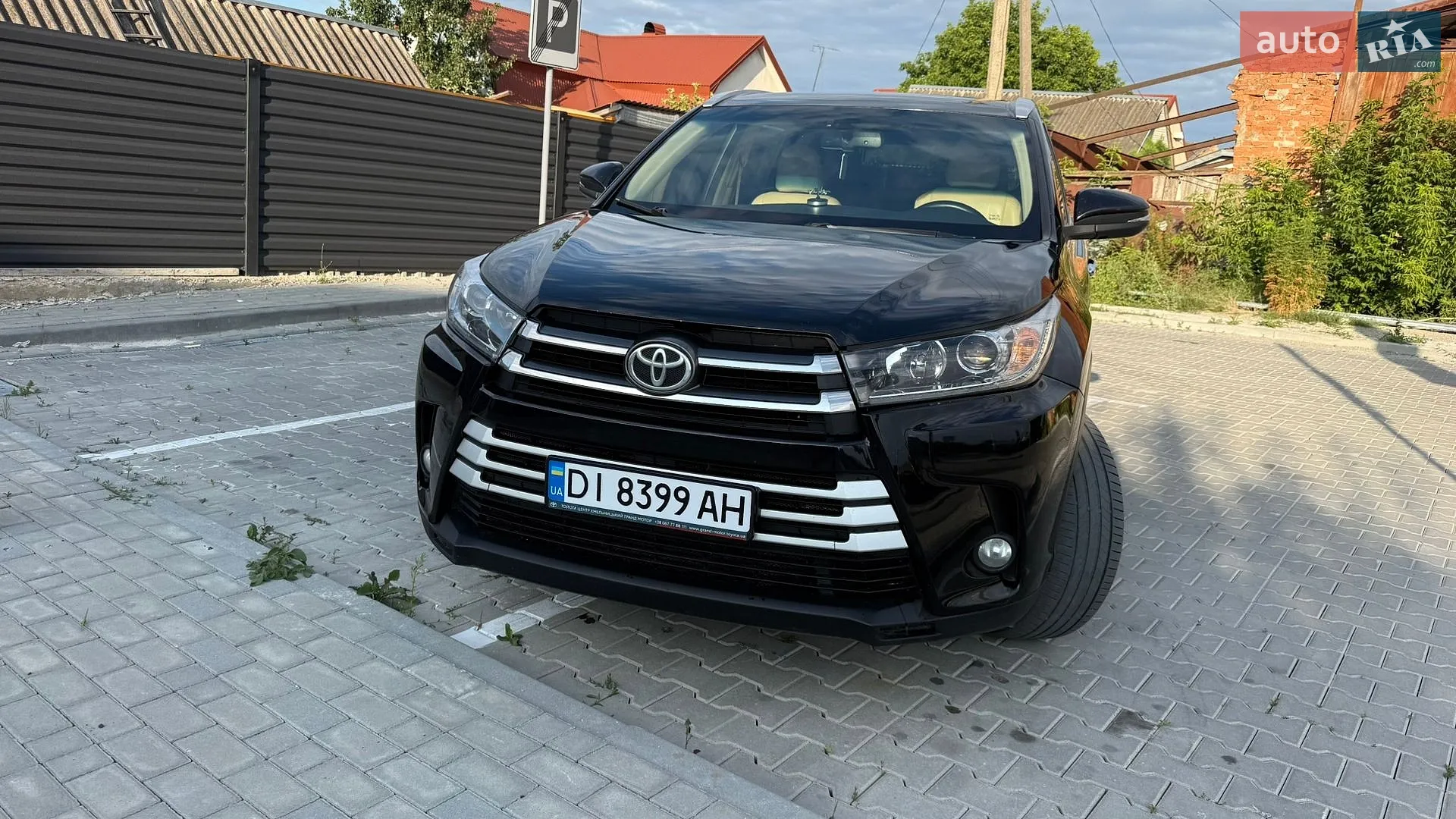 2017 Toyota Highlander - мініатюра 2