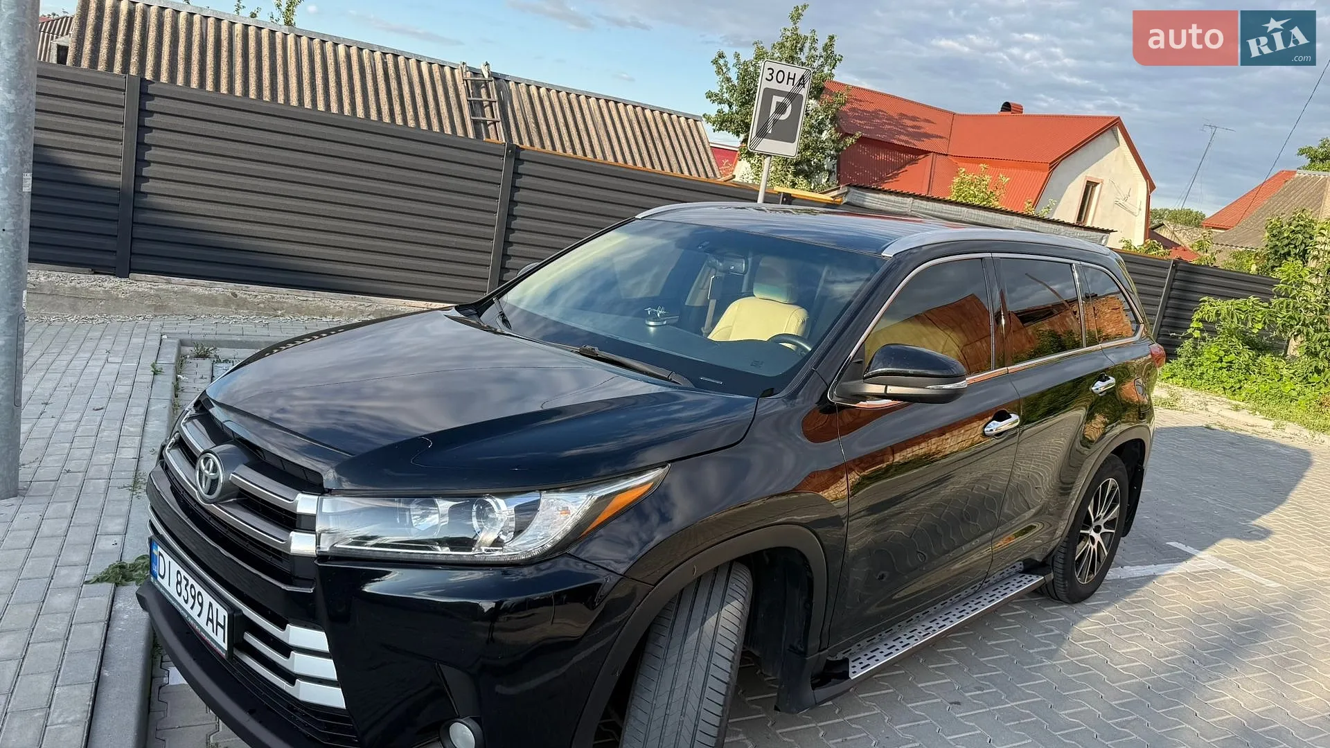 2017 Toyota Highlander - мініатюра 4