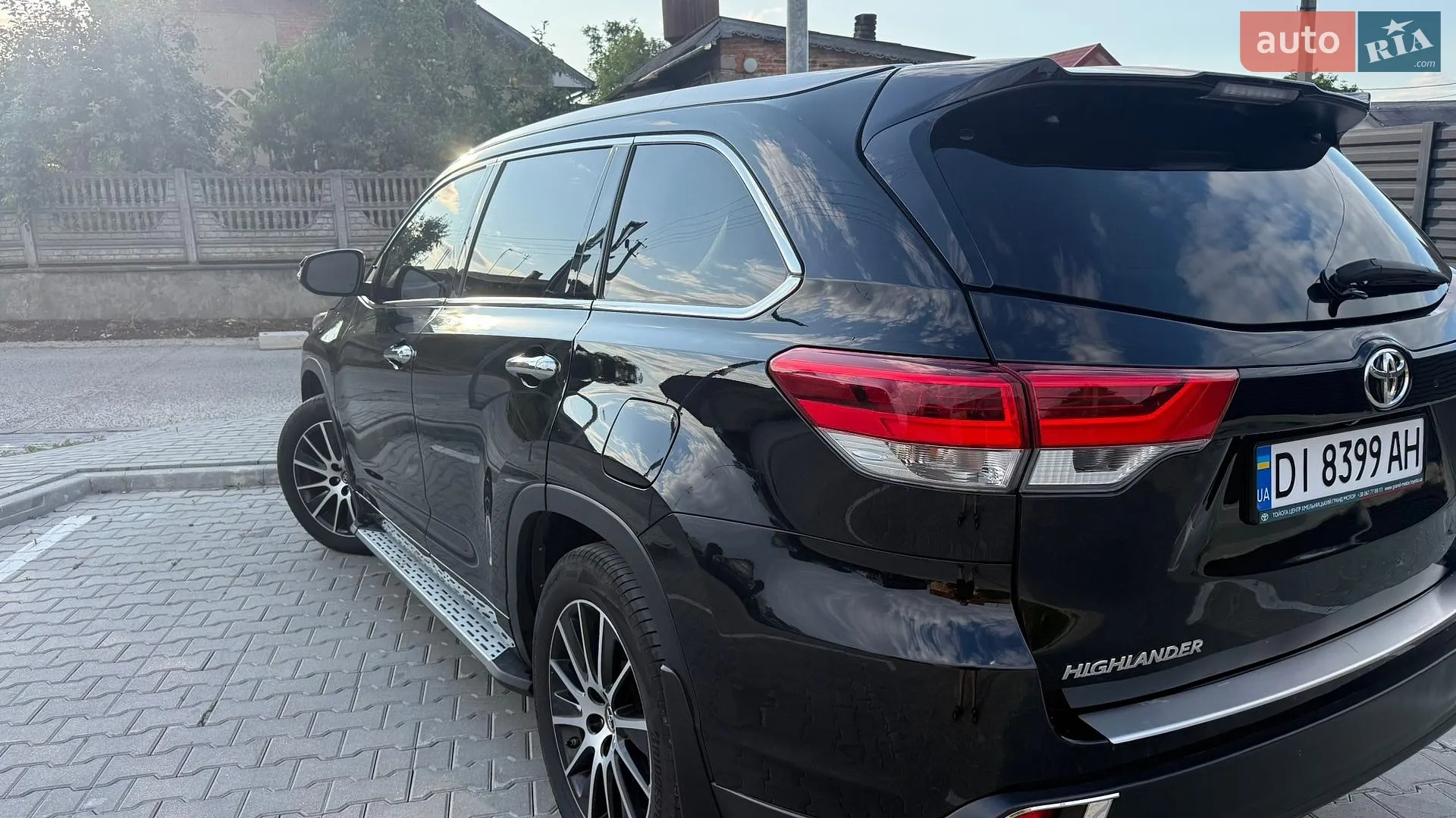 2017 Toyota Highlander - мініатюра 16