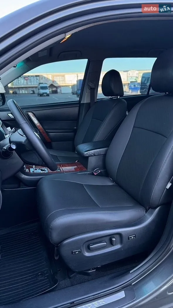 2011 Toyota Highlander - мініатюра 6