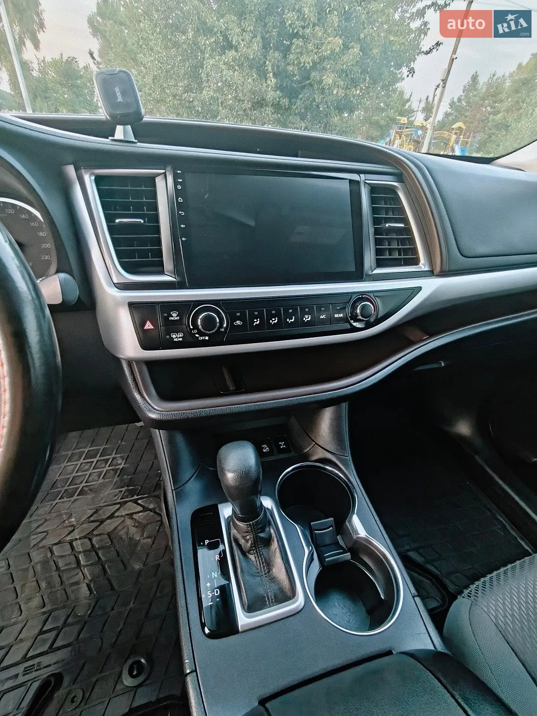 2017 Toyota Highlander - мініатюра 20