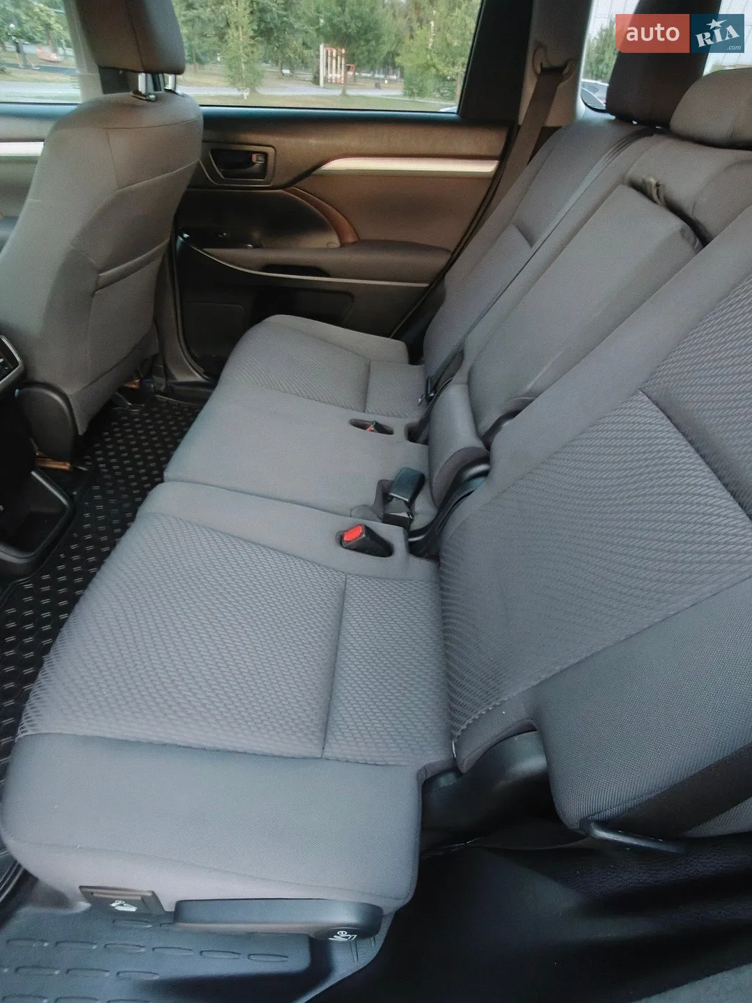 2017 Toyota Highlander - мініатюра 28