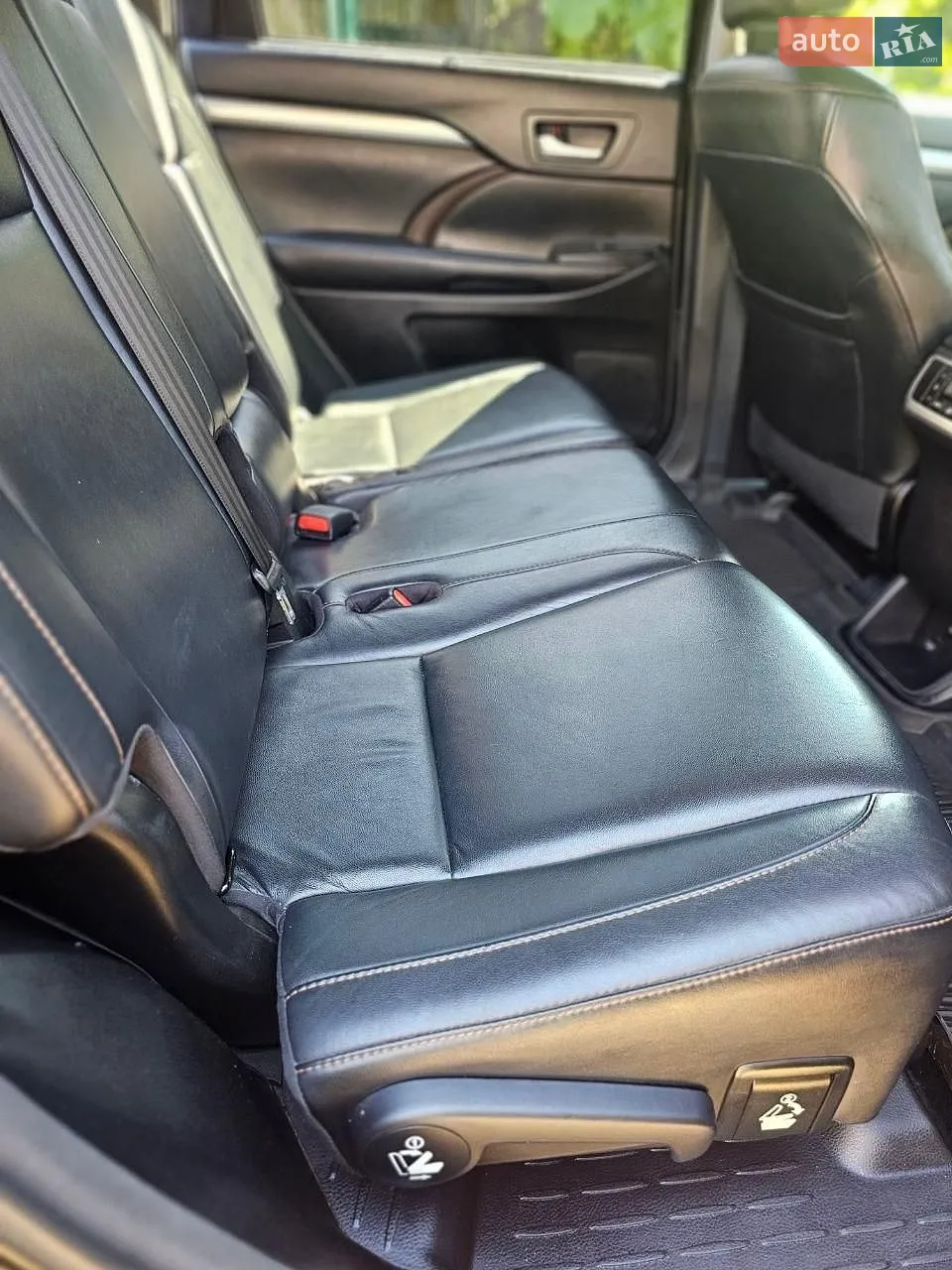2017 Toyota Highlander - мініатюра 15