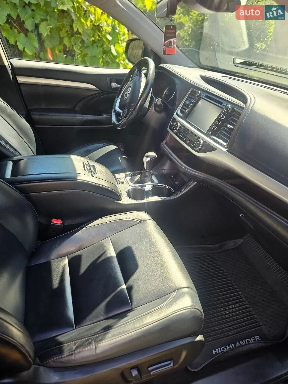2017 Toyota Highlander - мініатюра 20