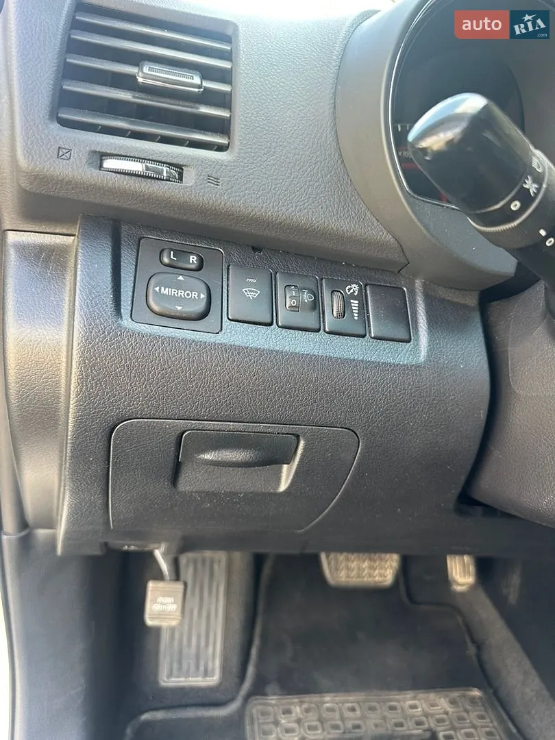 2011 Toyota Highlander - мініатюра 19