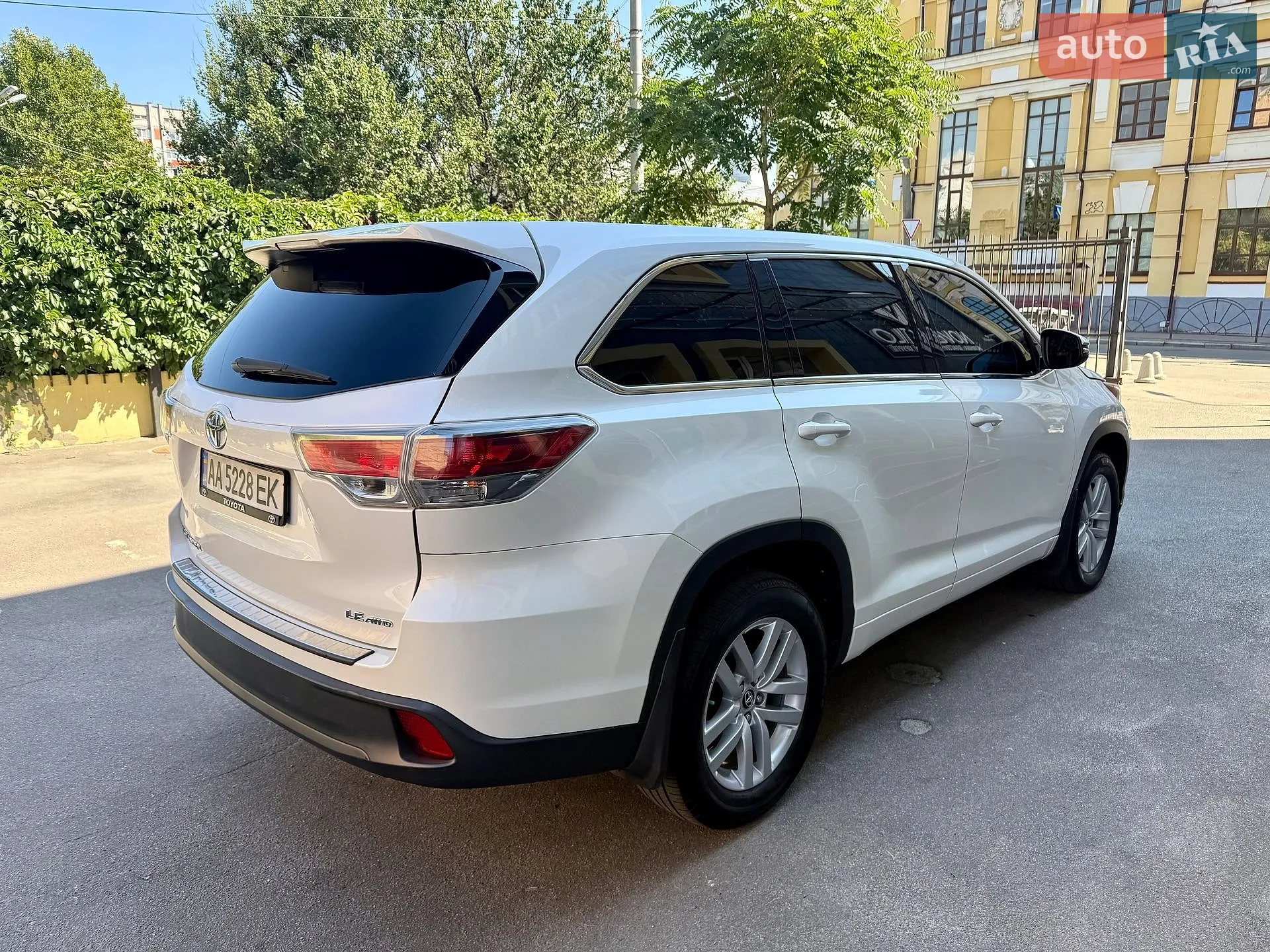 2016 Toyota Highlander - мініатюра 8