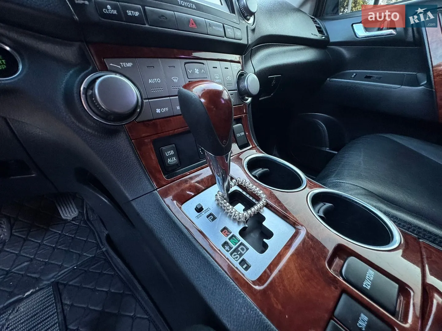 2010 Toyota Highlander - мініатюра 21