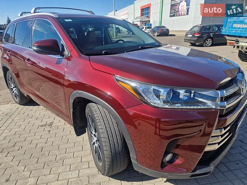 Toyota Highlander 2019