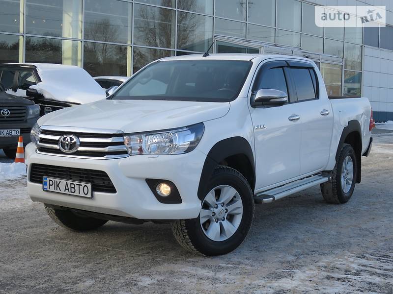 Пикап Toyota Hilux 2015 в 
