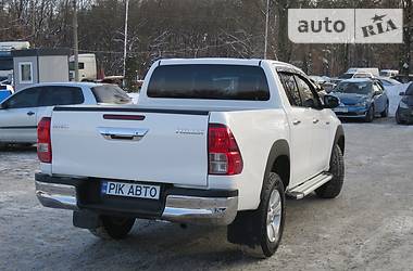 Пикап Toyota Hilux 2015 в 