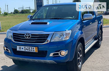 Toyota Hilux 2016