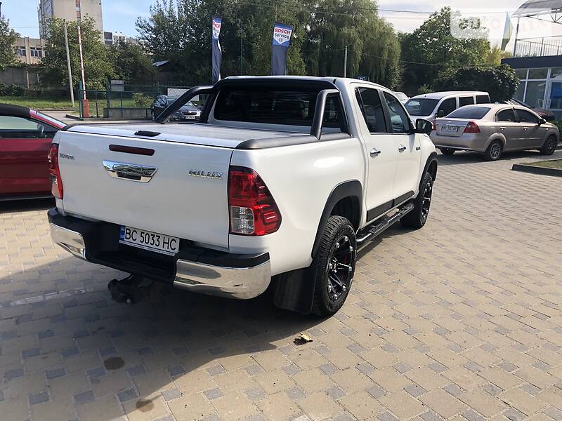Пікап Toyota Hilux 2017 в Львові