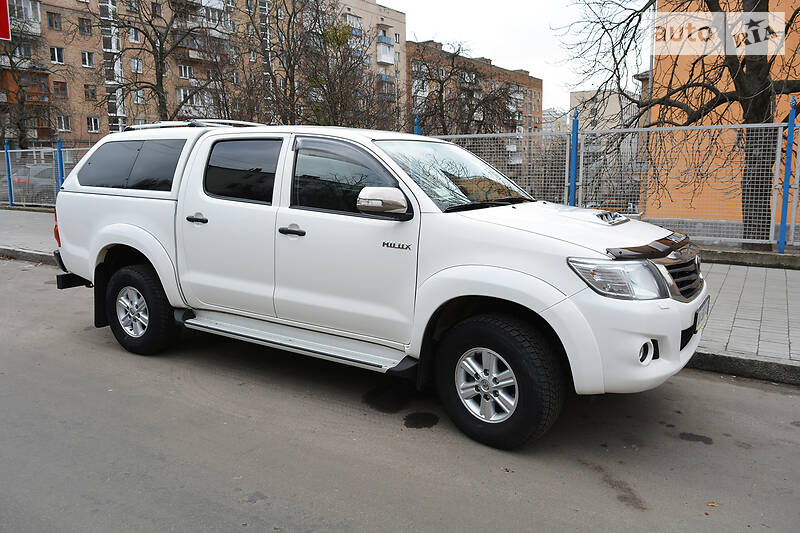 Пикап Toyota Hilux 2014 в Киеве