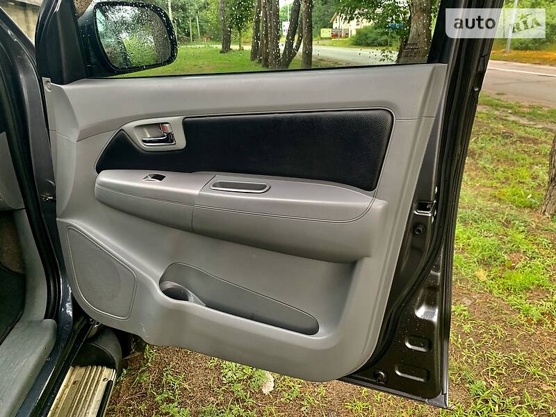 Пікап Toyota Hilux 2011 в Києві